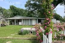 The Old Dairy Guest House Small Farm